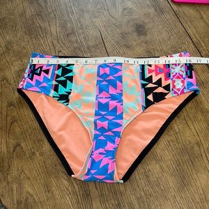 NWOT swim bottom